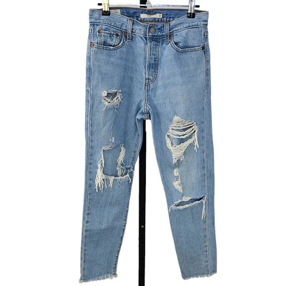Levis Womens Wedgie Icon Fit Ankle Jeans Size 26 High Rise Button Fly Distressed - Picture 1 of 10